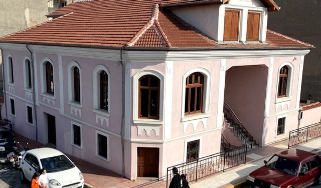 100 yıllık Turhan Alakent Evi,  10 Kasım' da Alaşehir’de müze olarak ziyarete açılacak