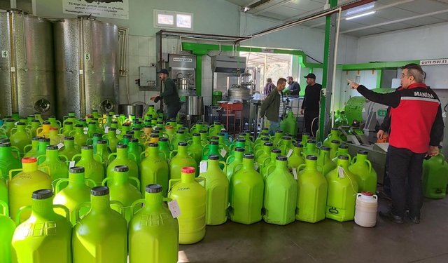Sarıgöl’de zeytinyağı tesislerinde denetim yapıldı