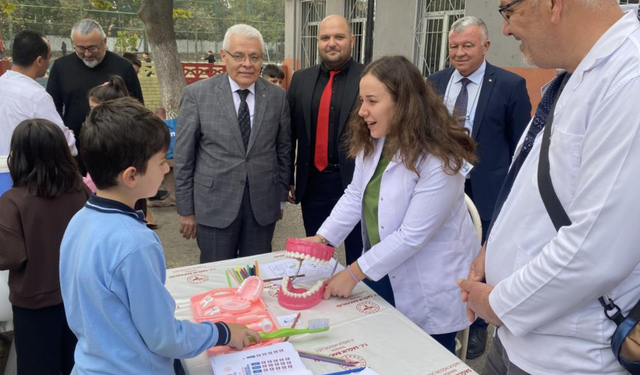 Alaşehir’de öğrencilere uygulamalı sağlık eğitimi