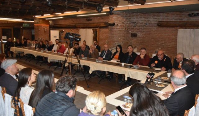 Ekrem Kayserili Manisa Dostlar Meclisi'ne katıldı