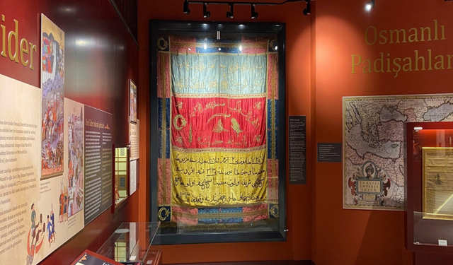 Manisa'nın tek askeri sancağı, 93 yıl sonra Şehzadeler Müzesi'nde