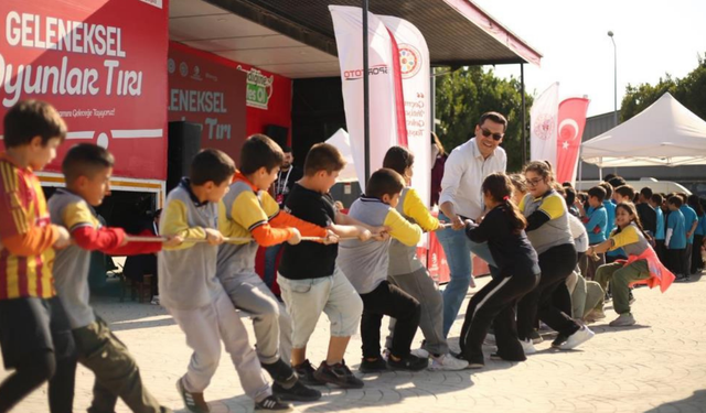 Anadolu’nun oyunları Cumhuriyet Meydanı’nda canlanıyor