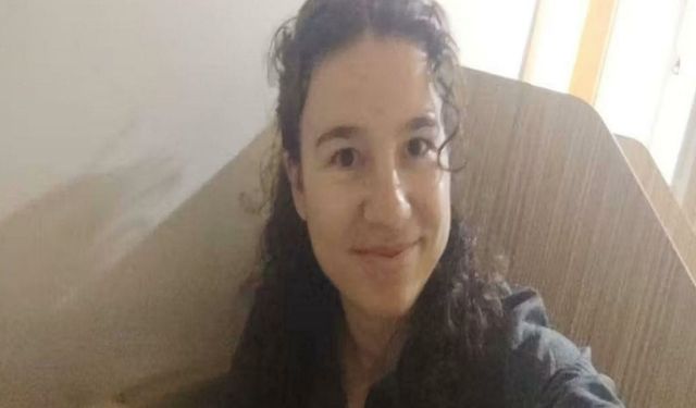 Tarladan dönerken devrilen traktör can aldı