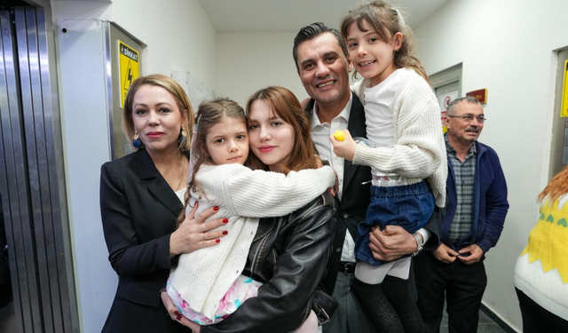 Ferdi Zeyrek Vakfı’ndan miniklere kışlık giysi desteği