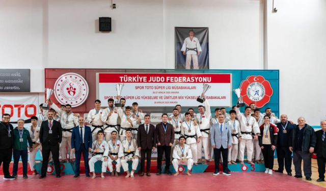 Yunusemre Belediyespor Erkek Judo Takımı Süper Lig’e yükseldi