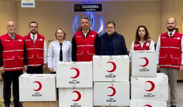 Manisa’da hastalara Kızılay desteği