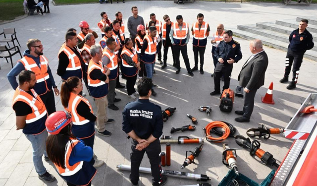 Manisa’da mahalle afet gönüllüleri göreve hazır