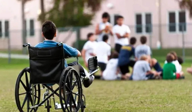 Manisa özel gereksinimli bireylerin hak arayışında tek yürek