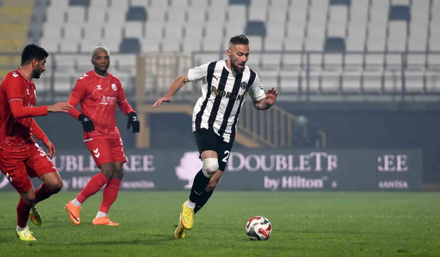 Manisa’da 4 gollü maçta kazanan çıkmadı