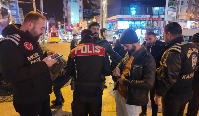Yeni yıl öncesi Kadıköy’de geniş çaplı asayiş uygulaması