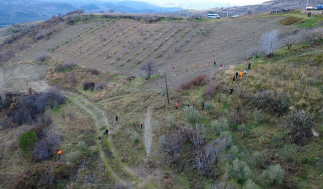 Demirci’de aranan kayıp kadın 8 gün sonra dere yatağında ölü bulundu