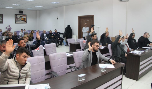 Taşınmaz satışları Kula Meclisi’nden geçmedi