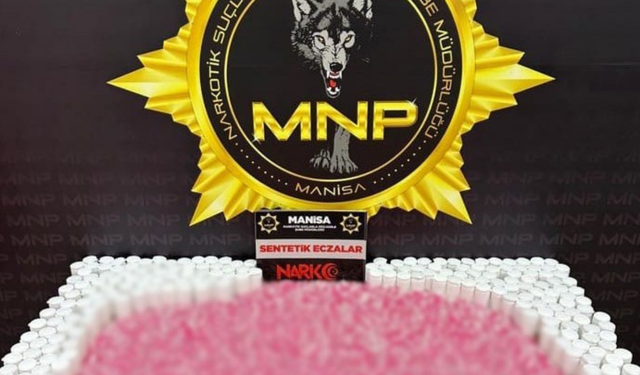 Manisa’da uyuşturucu operasyonu: Araçta 9 bin 726 sentetik hap ele geçirildi