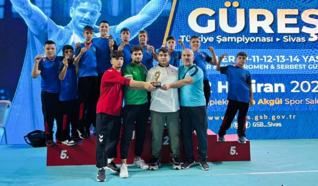 Yunusemre Belediyespor 211 madalya ve 34 kupa ile 2025'e damga vurdu