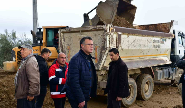 Alaşehir'de taşkın hasarları gideriliyor: Ekipler sahada