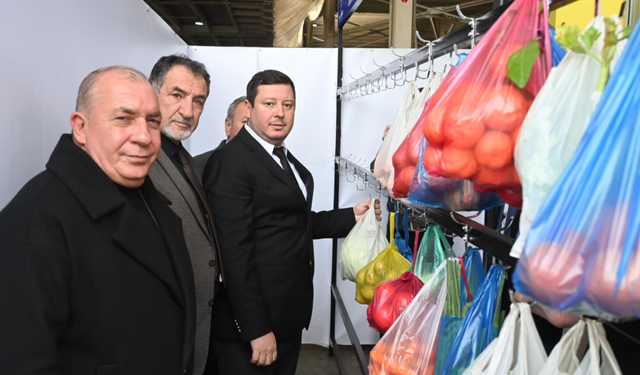 Salihli’de askıda sebze–meyve uygulaması başladı