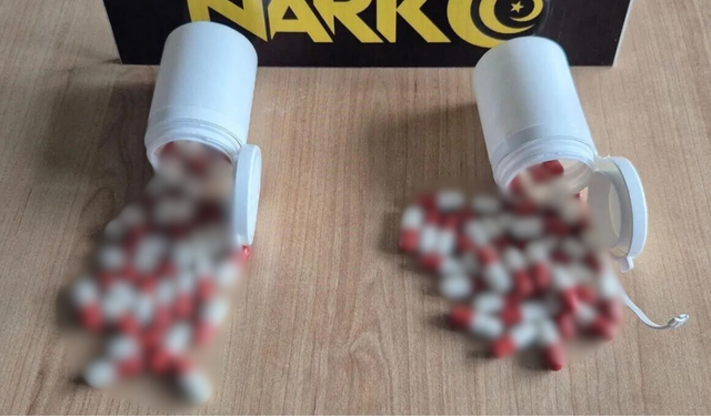 Manisa’da sokak satıcılarına operasyon: 85 sentetik ecza ele geçirildi, 1 tutuklama