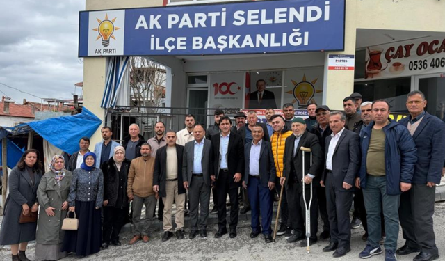 AK Parti Selendi’de bayramda buluştu