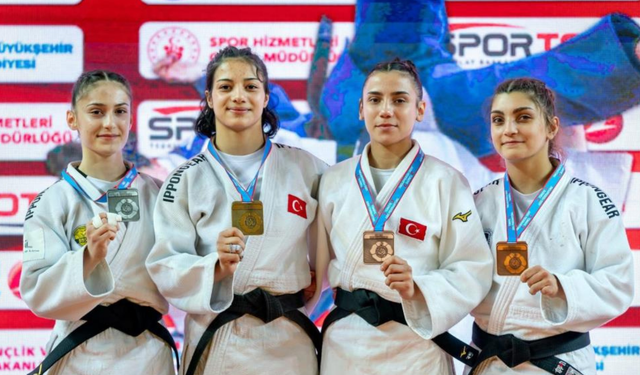 Yunusemre judocularından Trabzon’da gurur: 2 bronz madalya