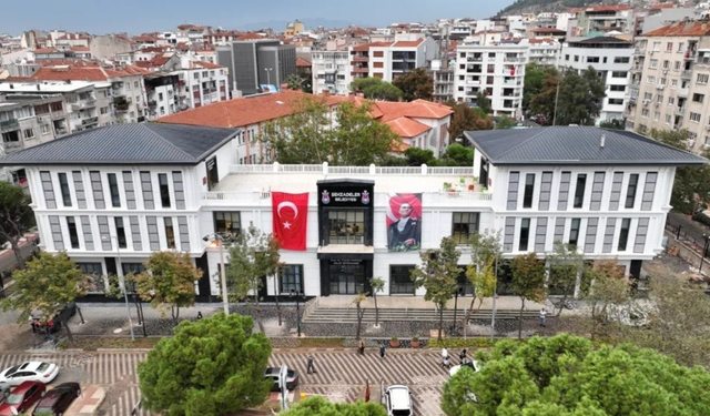 Şehzadeler Gençlik Evi Kütüphanesi’nde yeni hizmet: Sesli çalışma salonu açılıyor