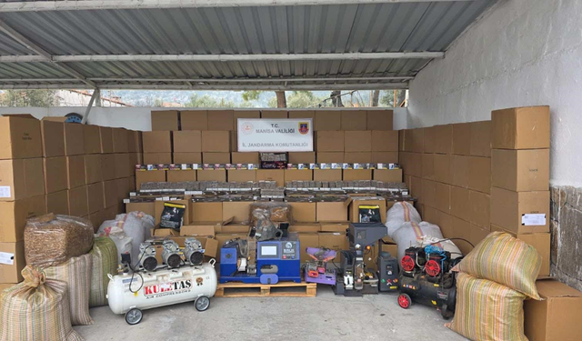 Kırkağaç’ta dev operasyon: Milyonlarca makaron ele geçirildi