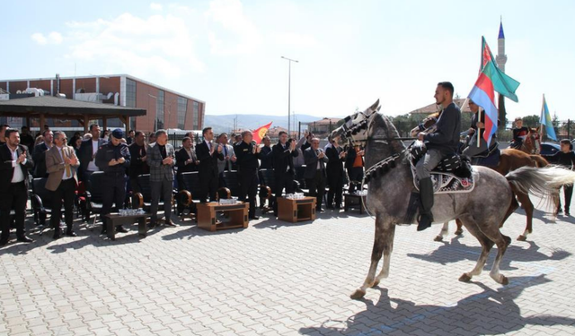 Kula'da nevruz bayramı kutlandı