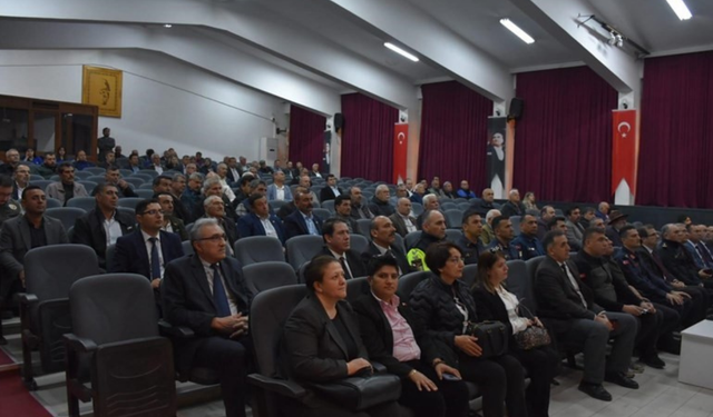 Salihli’de muhtarlar toplantısı