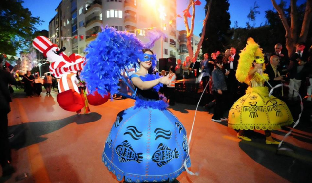 Mesir Festivali korteji Manisa’yı renklendirdi