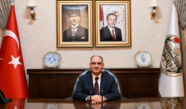 Vali Özkan, Gazeteciler Cemiyeti’nin yıl dönümünü kutladı