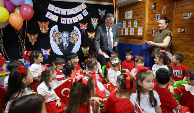 Başkan Balaban miniklerin bayramını kutladı