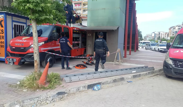 Yunusemre’de feci olay: Asansörde sıkışan 24 yaşındaki genç hayatını kaybetti