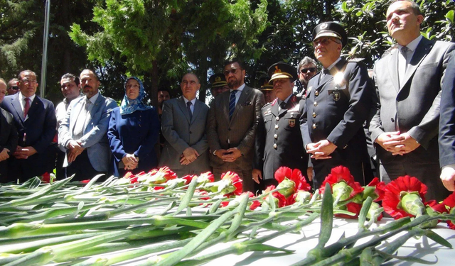 15 Temmuz şehitleri Manisa'da rahmetle anıldı