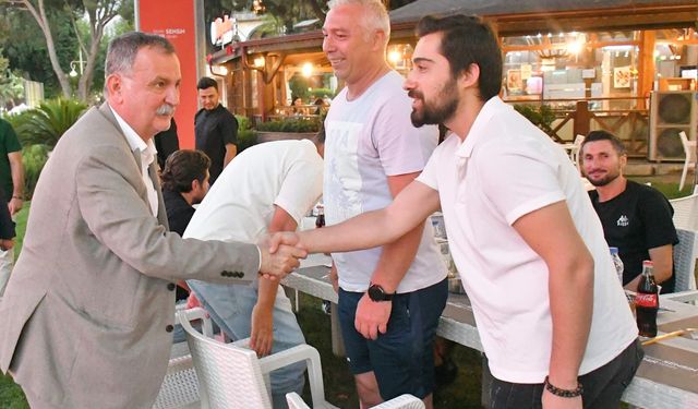 Yunusemre Belediyespor’dan antrenörlere teşekkür yemeği