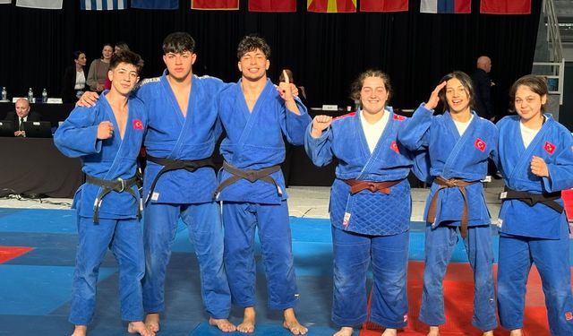 Manisalı sporculardan Balkanlar'da çifte başarı!