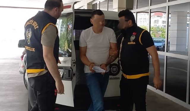 Hacamat bahanesiyle anahtarı kopyalayıp altın çaldılar