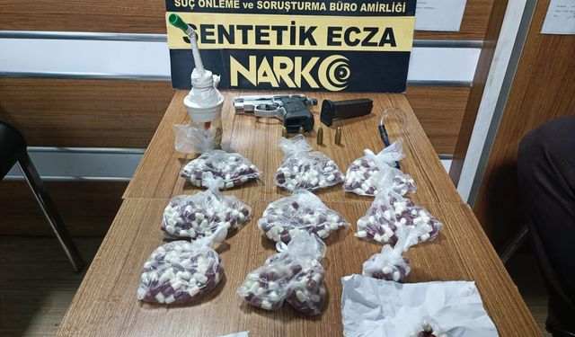 Manisa'da 479 sentetik hap ele geçirildi