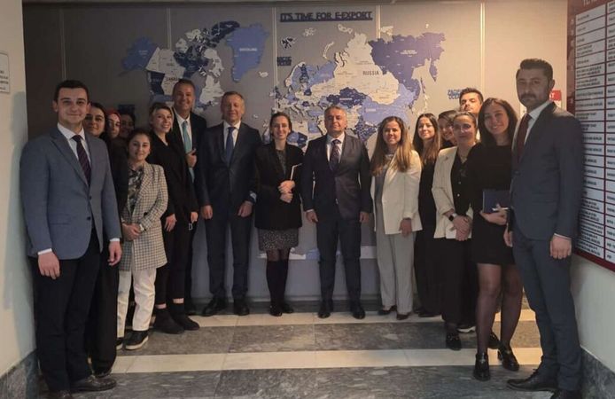 Ticaret Bakanlığı’ndan e-ihracatta KOBİ’lere büyük destek