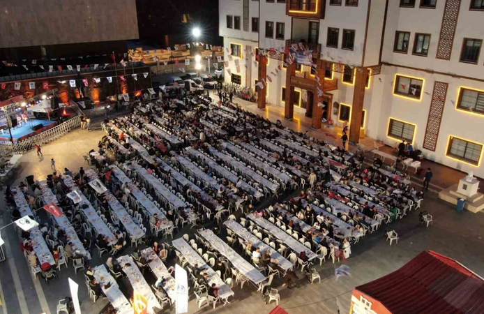 Yunusemre Belediyesi ramazana hazır: İftar programları başlıyor