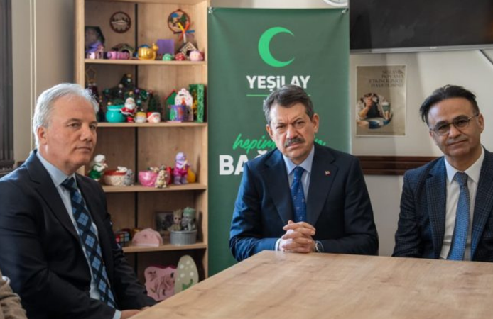 İzmir Cumhuriyet Başsavcısı Ali Yeldan'dan Yeşilay’a anlamlı destek