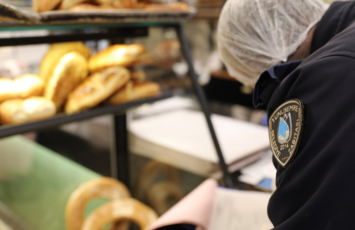 Yunusemre'de Bayram öncesi fırın ve tatlıcılara denetim