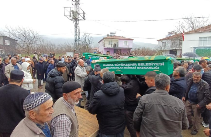 Turgutlu'da eşi ve ailesini katletmişti: 4 kişi yan yana toprağa verildi