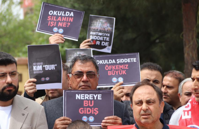 Okul saldırısında vefat eden Turgutlulu öğretmen Ayla Kara ve öğrenciler için dua edildi