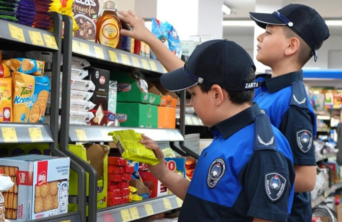 Minik zabıtalar sahada: Turgutlu’da denetim çocuklara emanet