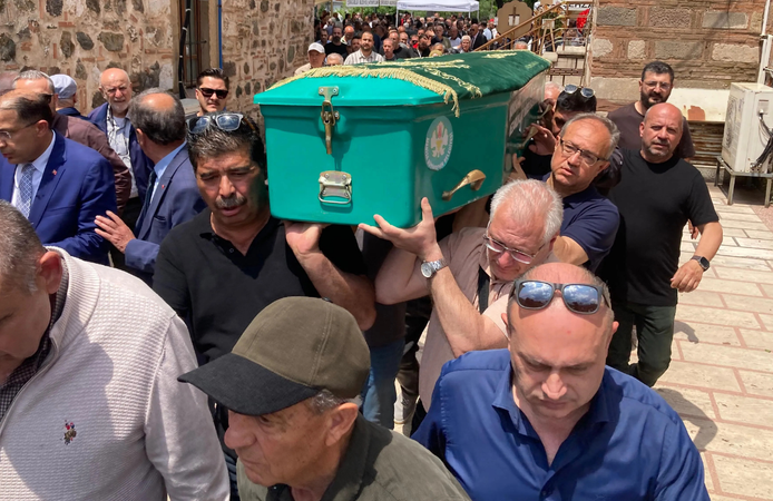 İki değerli isim Manisa’da son yolculuklarına uğurlandı