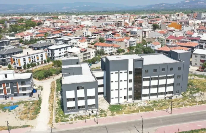 Saruhanlı Meslek Yüksekokulu’nda çalışmalar hız kazandı