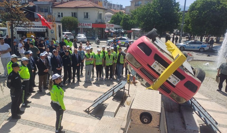 Salihli'de alkolün tehlikesi uygulamalı anlatıldı