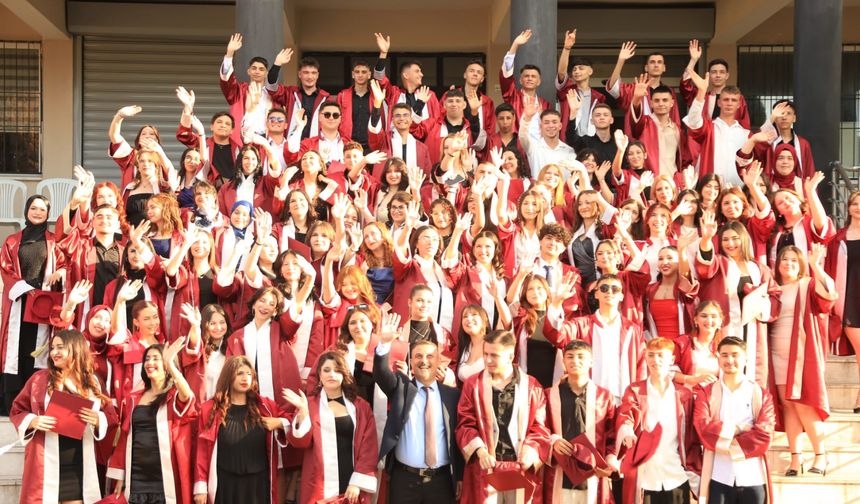 Soma Linyit Lisesi’nde 55'nci mezuniyet coşkusu