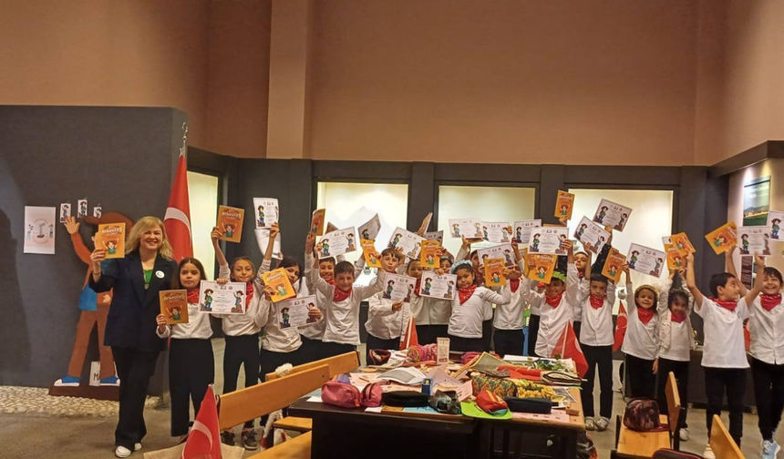 Akhisar’da minikler kültür koruyucusu oldu