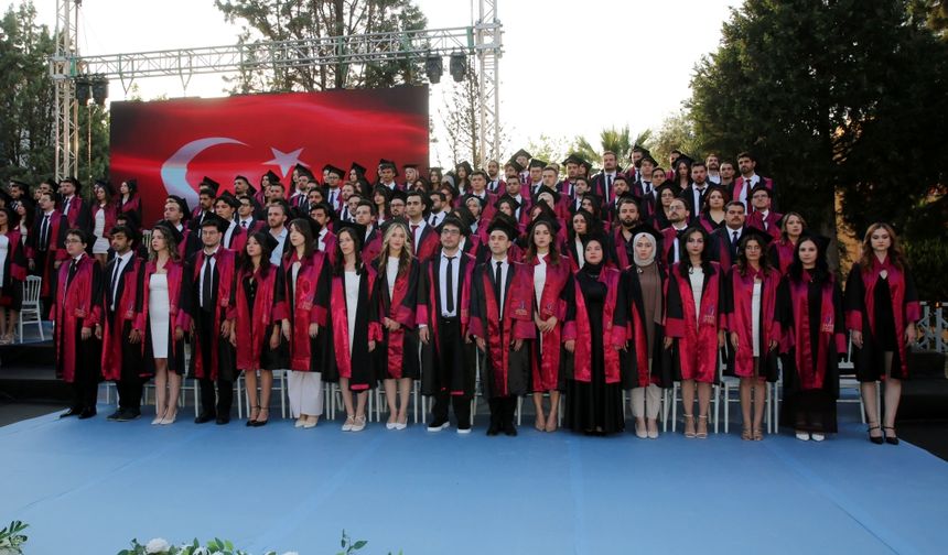 MCBÜ Tıp Fakülteli Genç Hekimler sağlık ordusuna katıldı