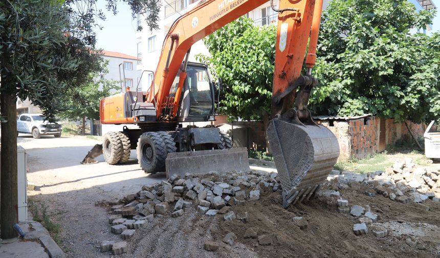 Turgutlu’nun sokakları yenileniyor